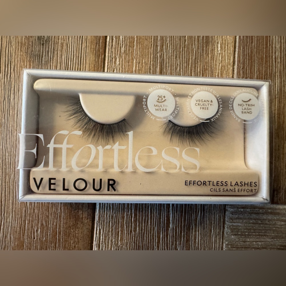 Velour Effortless Eyelashes - Minimalist New in Sealed Box